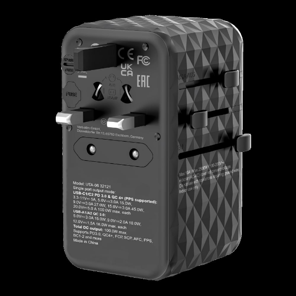 CHR UTA-06 GaN III Universal Travel Adapter with 2xUSB-C PD 100W QC 4+ resmi